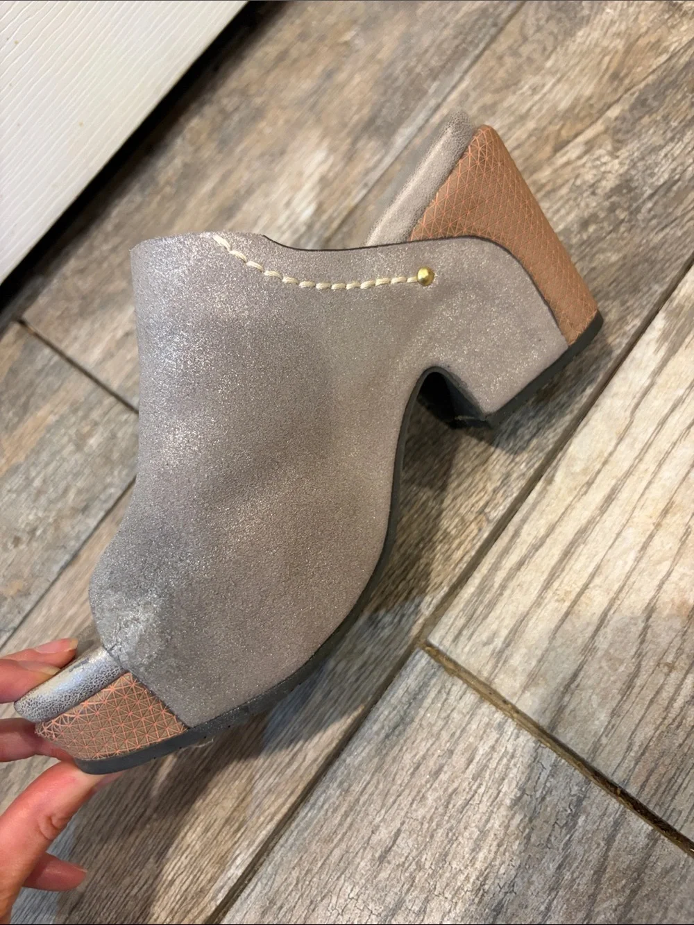 Naked Feet Corinth 2 silver leather mules Women’s size 7.5